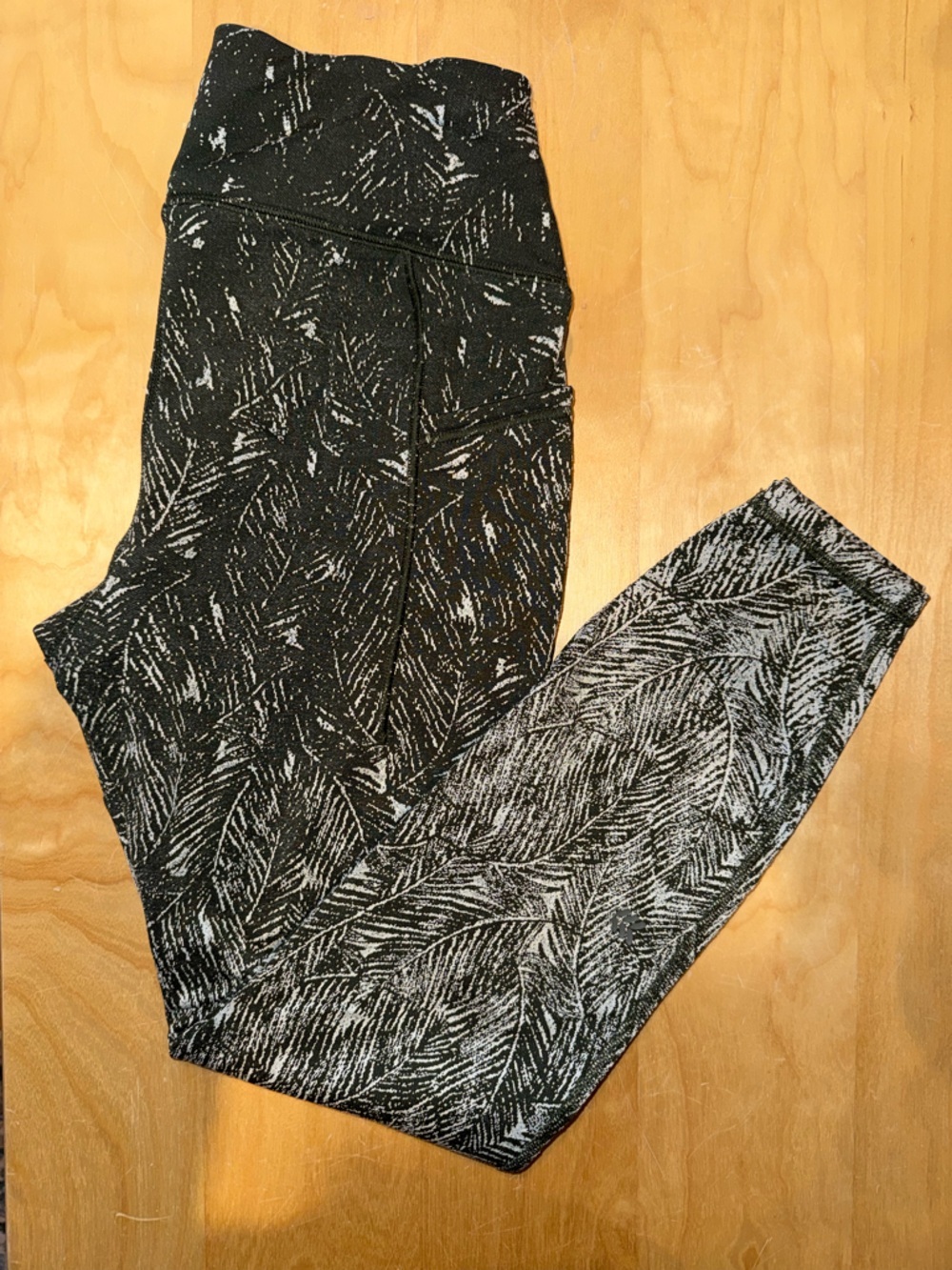 all in motion Green Leaf-Print High-Rise Leggings